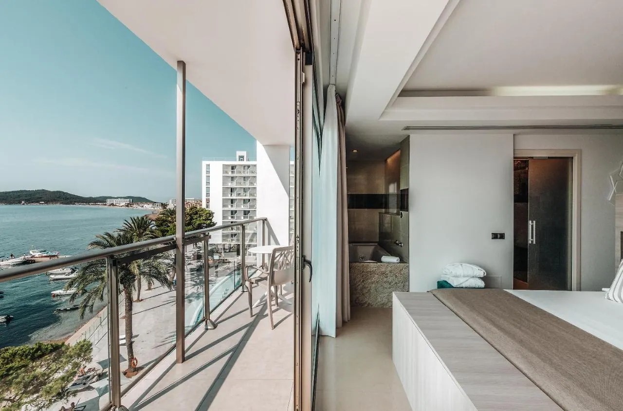 The Ibiza Twiins - 4* Sup Otel Playa d'en Bossa