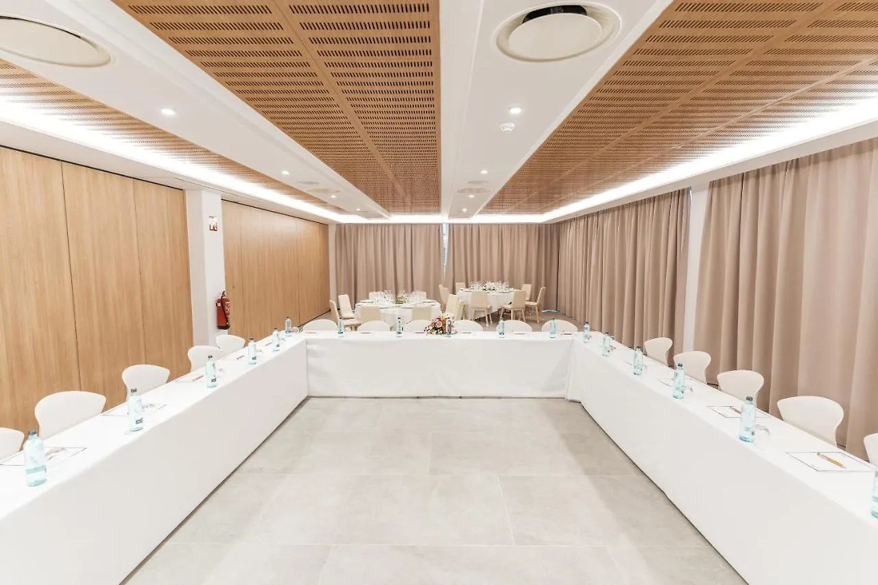 The Ibiza Twiins - 4* Sup Otel Playa d'en Bossa İspanya