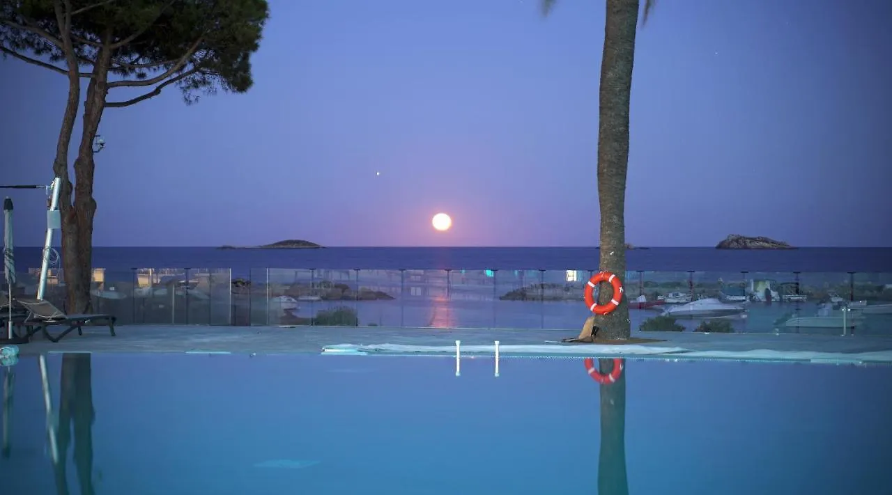The Ibiza Twiins - 4* Sup Otel Playa d'en Bossa